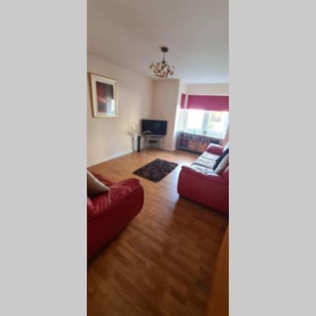 Lovely 2 Bed Apartment Close To Aberdeen Beach! ภายนอก รูปภาพ