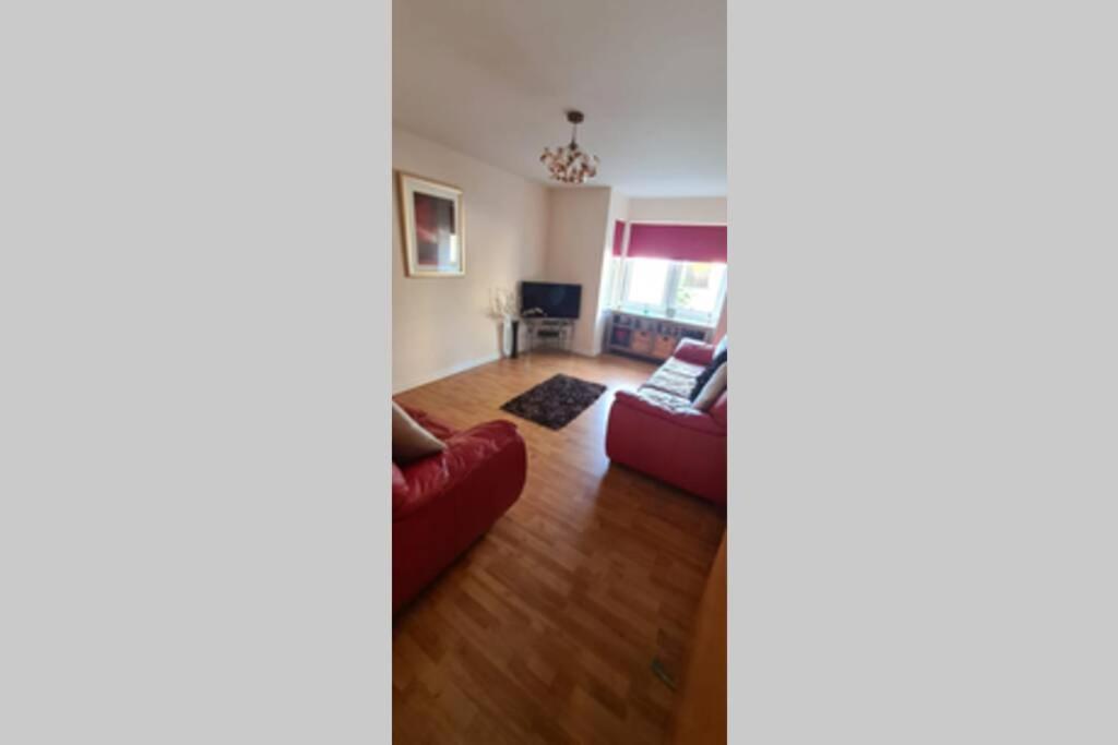 Lovely 2 Bed Apartment Close To Aberdeen Beach! ภายนอก รูปภาพ